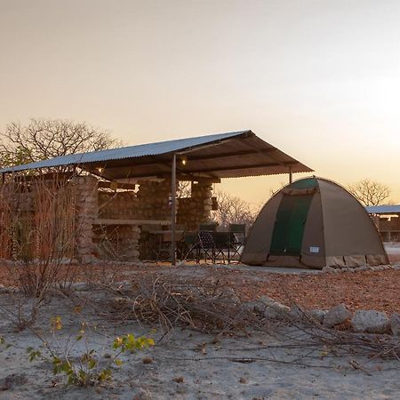 אוקאוקוג'ו Etosha Trading Post Campsite מראה חיצוני תמונה