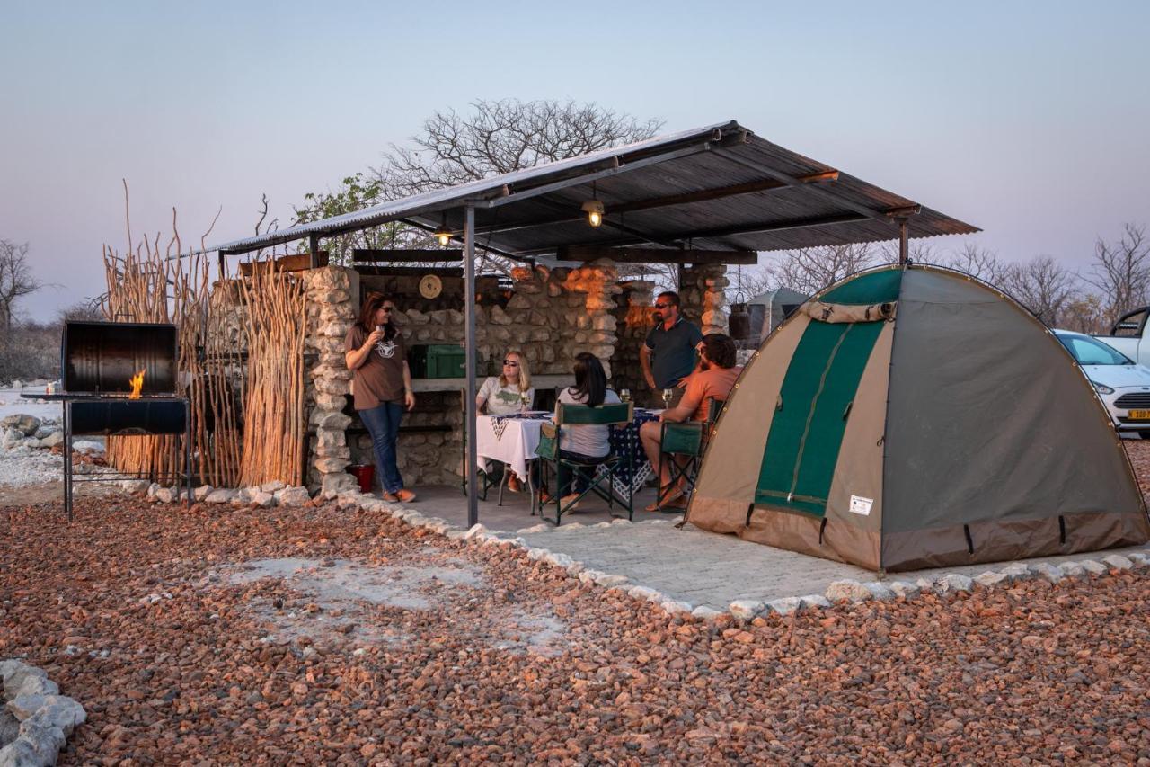 אוקאוקוג'ו Etosha Trading Post Campsite מראה חיצוני תמונה